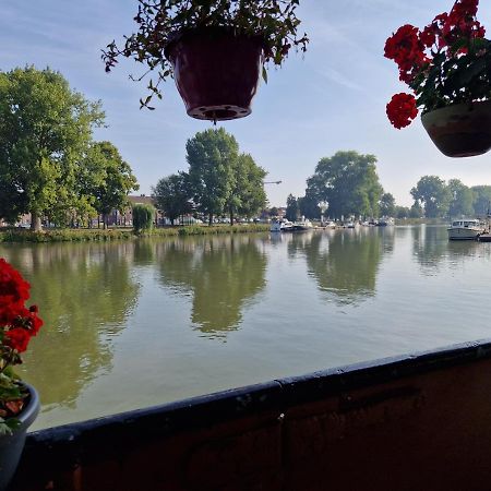 De Logeerboot Dordrecht B&B 외부 사진