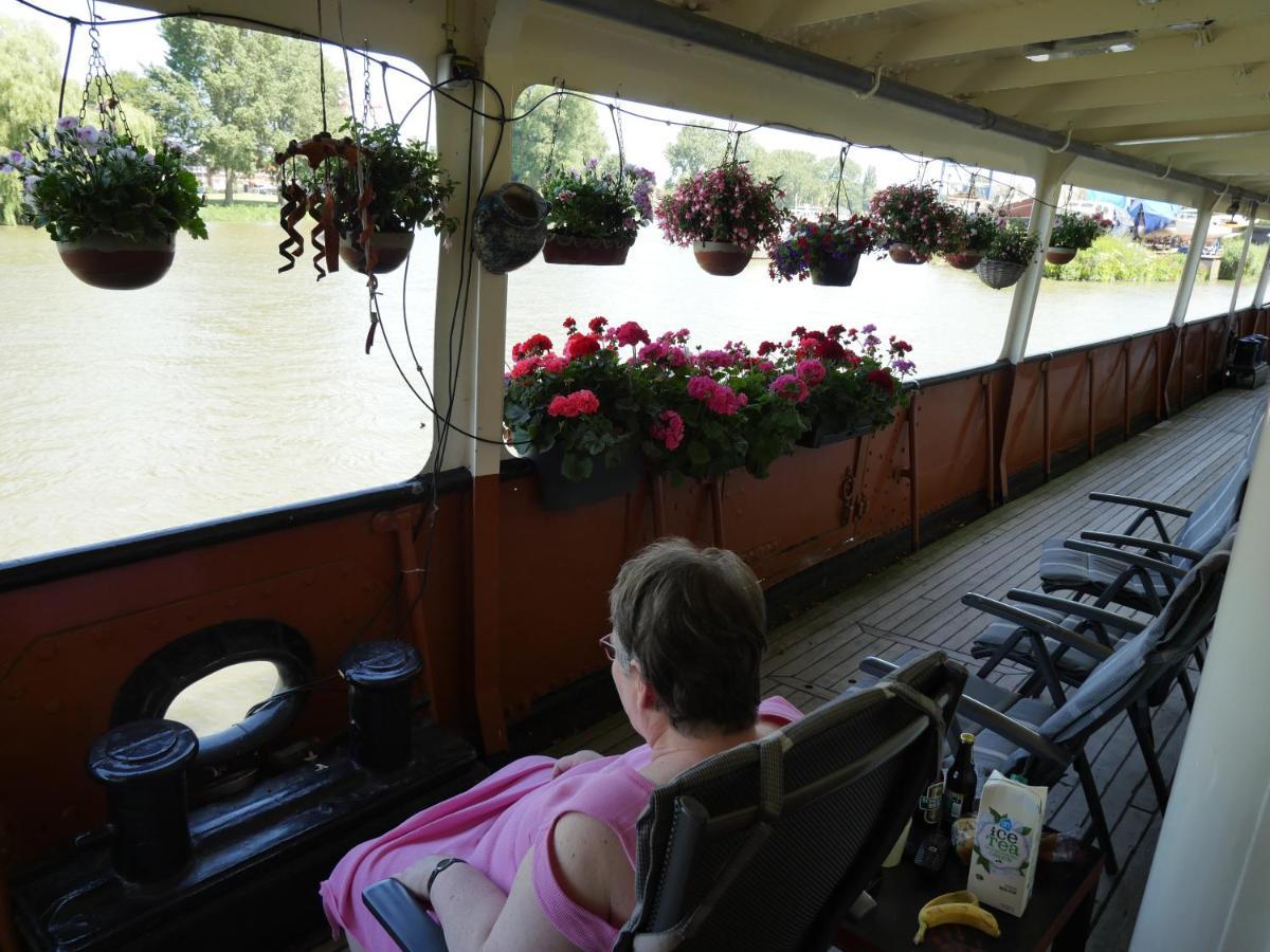 De Logeerboot Dordrecht B&B 외부 사진