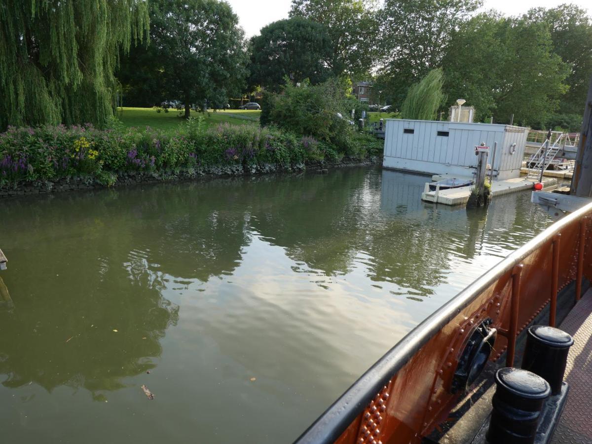 De Logeerboot Dordrecht B&B 외부 사진