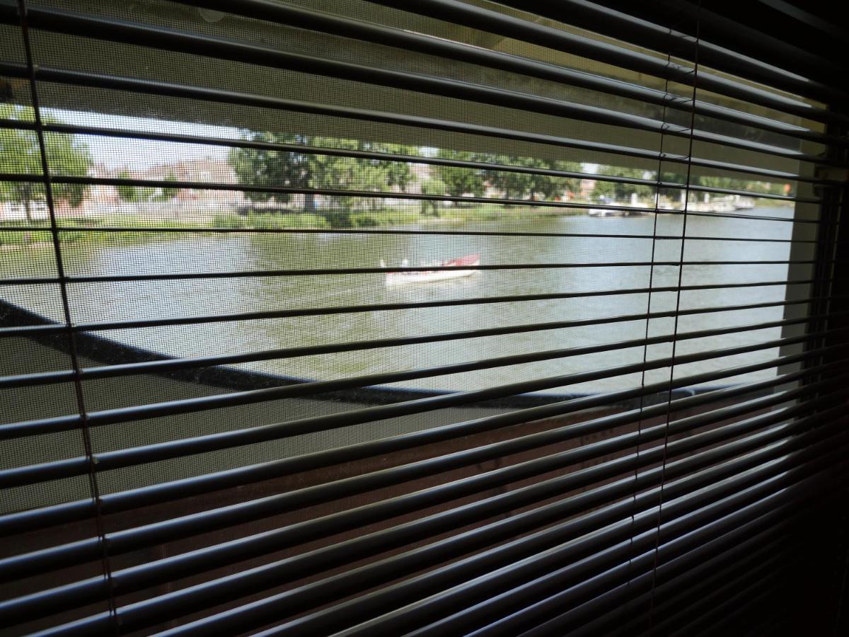 De Logeerboot Dordrecht B&B 외부 사진