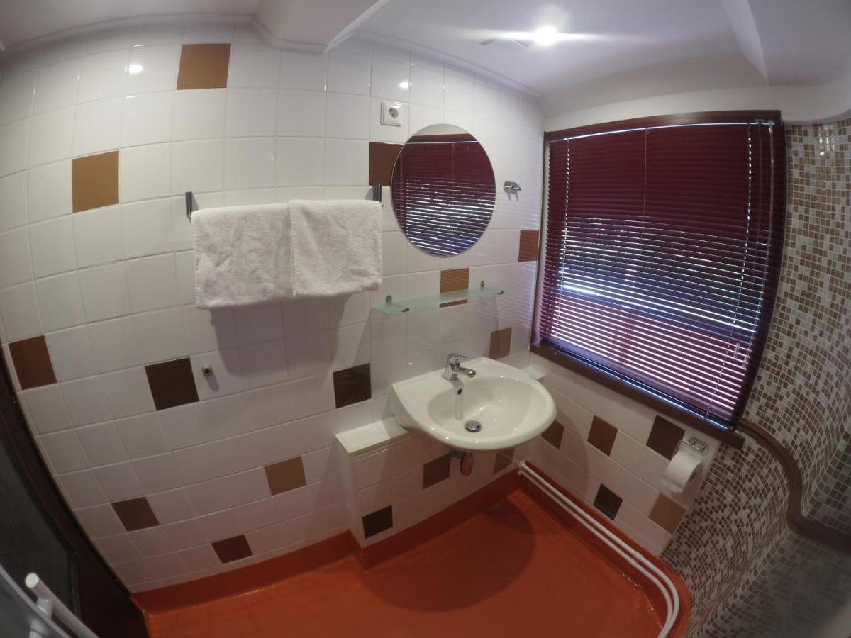 De Logeerboot Dordrecht B&B 외부 사진